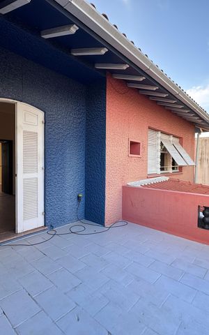 Casa à venda com 472m², 6 quartos e 15 vagas Casa à venda com 472m², 6 quartos e 15 vagasVaranda 2