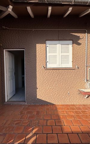 Casa à venda com 472m², 6 quartos e 15 vagas Casa à venda com 472m², 6 quartos e 15 vagasVaranda 1