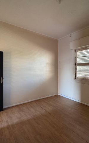 Casa à venda com 472m², 6 quartos e 15 vagas Casa à venda com 472m², 6 quartos e 15 vagasQuarto 1
