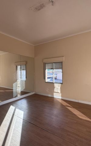 Casa à venda com 472m², 6 quartos e 15 vagas Casa à venda com 472m², 6 quartos e 15 vagasQuarto 3