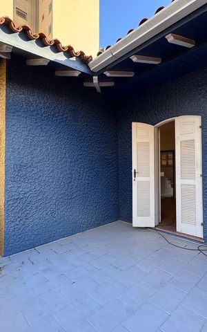 Casa à venda com 472m², 6 quartos e 15 vagas Casa à venda com 472m², 6 quartos e 15 vagasVaranda 2