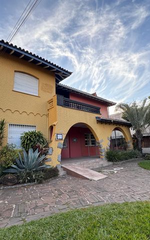 Casa à venda com 472m², 6 quartos e 15 vagas Casa à venda com 472m², 6 quartos e 15 vagasÁrea comum