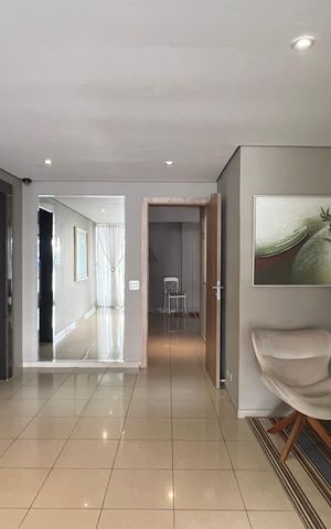 Apartamento à venda com 99m², 2 quartos e 1 vagaHall de entrada