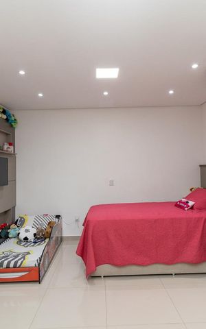 Casa à venda com 130m², 3 quartos e 4 vagasSuíte 3