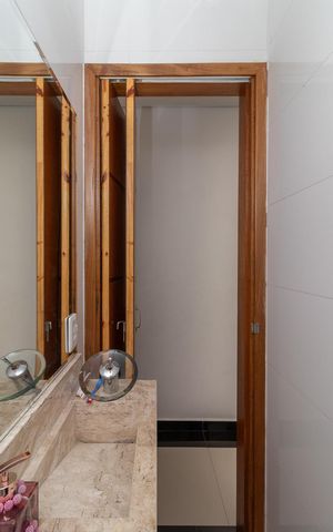 Casa à venda com 130m², 3 quartos e 4 vagasLavabo