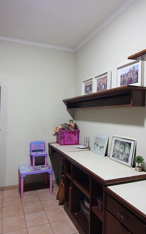 Casa à venda com 372m², 4 quartos e 1 vagaEscritório