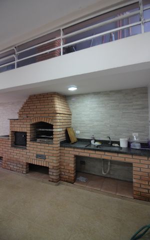 Casa à venda com 372m², 4 quartos e 1 vagaChurrasqueira
