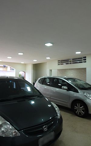 Casa à venda com 372m², 4 quartos e 1 vagaGaragem