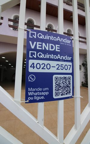 Casa à venda com 372m², 4 quartos e 1 vagaPlaca