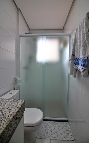 Apartamento à venda com 77m², 2 quartos e 2 vagasBanheiro da Suíte