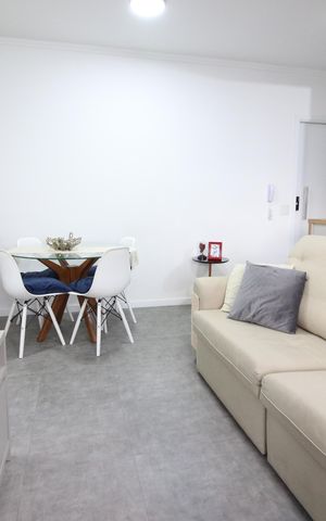 Apartamento à venda com 64m², 2 quartos e 2 vagasSala