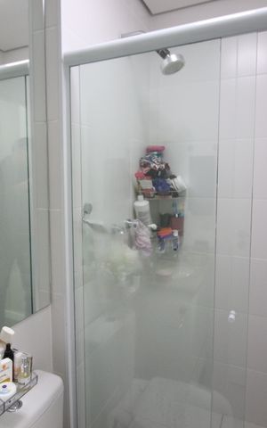Apartamento à venda com 64m², 2 quartos e 2 vagasBanheiro da Suíte 1