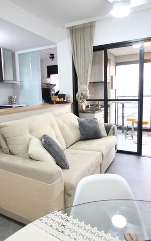 Apartamento à venda com 64m², 2 quartos e 2 vagasSala