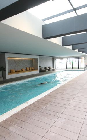 Apartamento à venda com 64m², 2 quartos e 2 vagasÁrea comum - Piscina aquecida