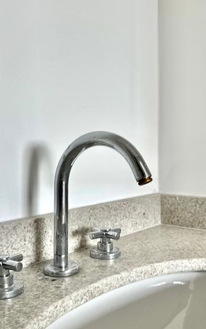 Apartamento à venda com 29m², 1 quarto e sem vaga Apartamento à venda com 29m², 1 quarto e sem vagaBanheiro da Suíte