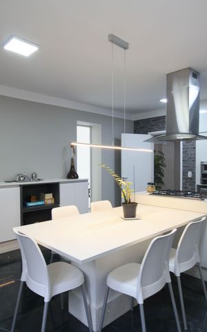 Casa à venda com 500m², 8 quartos e 4 vagas Casa à venda com 500m², 8 quartos e 4 vagasCozinha