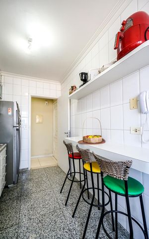 Apartamento à venda com 72m², 3 quartos e 2 vagas Apartamento à venda com 72m², 3 quartos e 2 vagasCozinha