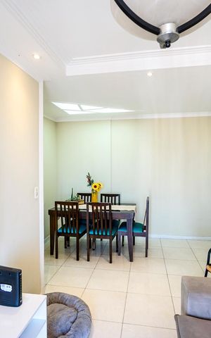 Apartamento à venda com 72m², 3 quartos e 2 vagas Apartamento à venda com 72m², 3 quartos e 2 vagasSala