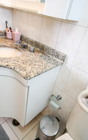 Apartamento à venda com 72m², 3 quartos e 2 vagas Apartamento à venda com 72m², 3 quartos e 2 vagasBanheiro da Suíte