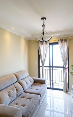 Apartamento à venda com 72m², 3 quartos e 2 vagas Apartamento à venda com 72m², 3 quartos e 2 vagasSala