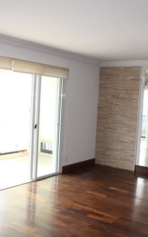Apartamento à venda com 156m², 3 quartos e 4 vagasSala