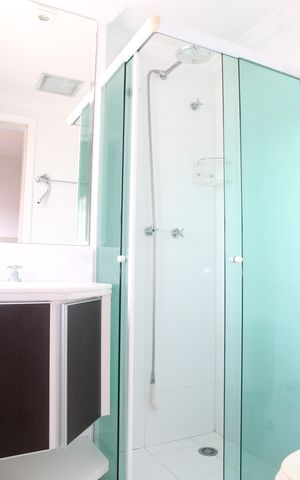 Apartamento à venda com 156m², 3 quartos e 4 vagasBanheiro da Suíte 2