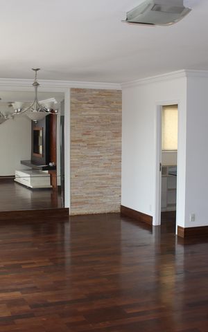 Apartamento à venda com 156m², 3 quartos e 4 vagasSala