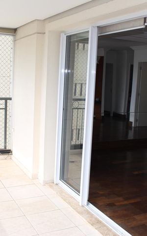 Apartamento à venda com 156m², 3 quartos e 4 vagasSacada