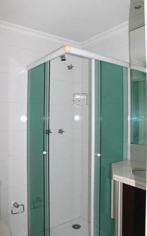 Apartamento à venda com 156m², 3 quartos e 4 vagasBanheiro da Suíte 1