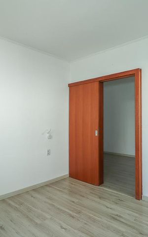 Casa à venda com 255m², 3 quartos e 4 vagasQuarto 2 - Suíte