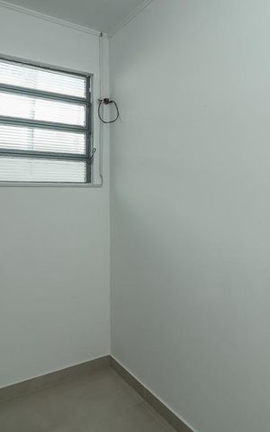 Casa à venda com 255m², 3 quartos e 4 vagasQuarto de Serviço