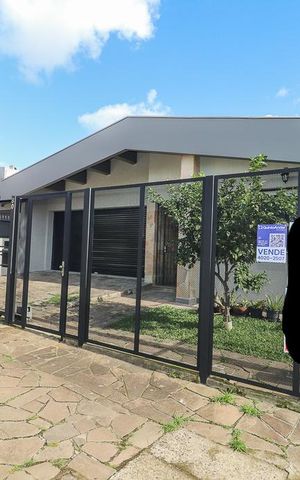 Casa à venda com 255m², 3 quartos e 4 vagasFachada