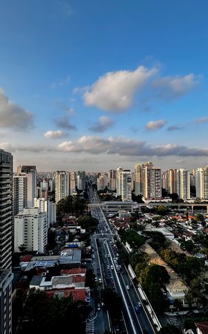 Apartamento à venda com 131m², 3 quartos e 2 vagas Apartamento à venda com 131m², 3 quartos e 2 vagasVista