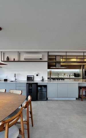 Apartamento à venda com 131m², 3 quartos e 2 vagas Apartamento à venda com 131m², 3 quartos e 2 vagasSala