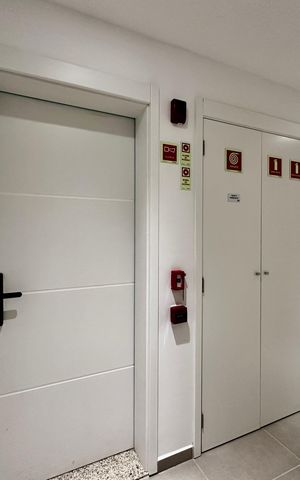 Apartamento à venda com 131m², 3 quartos e 2 vagas Apartamento à venda com 131m², 3 quartos e 2 vagasHall Apartamento