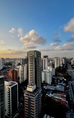 Apartamento à venda com 131m², 3 quartos e 2 vagas Apartamento à venda com 131m², 3 quartos e 2 vagasVista