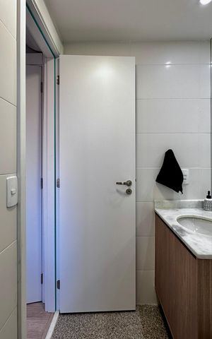 Apartamento à venda com 131m², 3 quartos e 2 vagas Apartamento à venda com 131m², 3 quartos e 2 vagasBanheiro Suíte 2