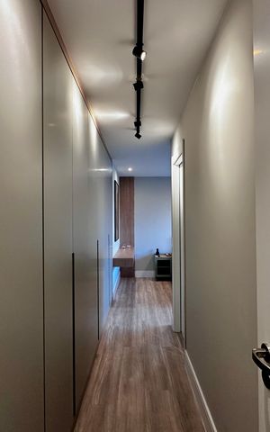 Apartamento à venda com 131m², 3 quartos e 2 vagas Apartamento à venda com 131m², 3 quartos e 2 vagasCloset Suíte 3