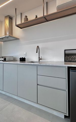 Apartamento à venda com 131m², 3 quartos e 2 vagas Apartamento à venda com 131m², 3 quartos e 2 vagasSala