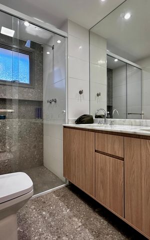 Apartamento à venda com 131m², 3 quartos e 2 vagas Apartamento à venda com 131m², 3 quartos e 2 vagasBanheiro Suíte 3