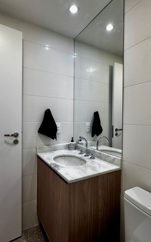 Apartamento à venda com 131m², 3 quartos e 2 vagas Apartamento à venda com 131m², 3 quartos e 2 vagasBanheiro Suíte 2