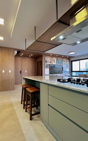 Apartamento à venda com 131m², 3 quartos e 2 vagas Apartamento à venda com 131m², 3 quartos e 2 vagasCozinha