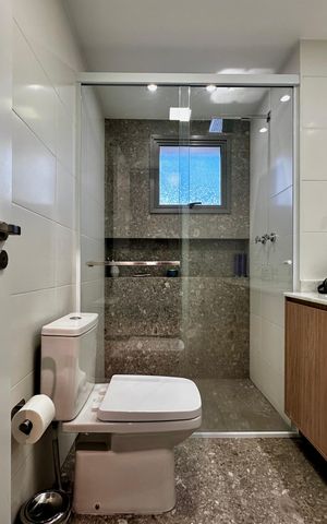 Apartamento à venda com 131m², 3 quartos e 2 vagas Apartamento à venda com 131m², 3 quartos e 2 vagasBanheiro Suíte 3