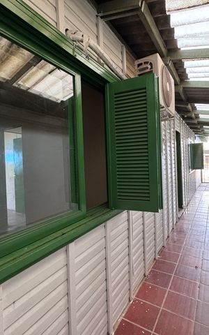 Casa à venda com 120m², 3 quartos e 2 vagas Casa à venda com 120m², 3 quartos e 2 vagasBanheiro de Serviço