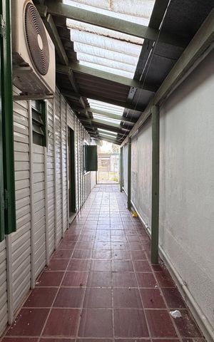 Casa à venda com 120m², 3 quartos e 2 vagas Casa à venda com 120m², 3 quartos e 2 vagasÁrea Externa