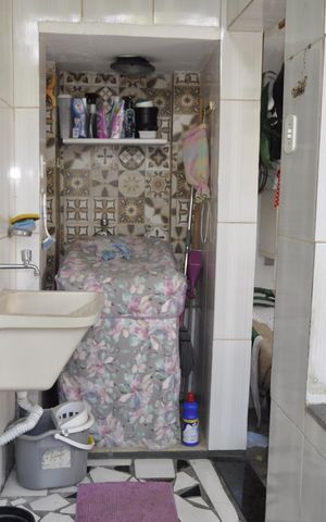 Casa à venda com 240m², 2 quartos e sem vagaLavanderia