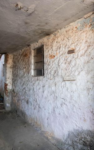 Casa à venda com 400m², 1 quarto e 2 vagas Casa à venda com 400m², 1 quarto e 2 vagasÁrea de Serviço