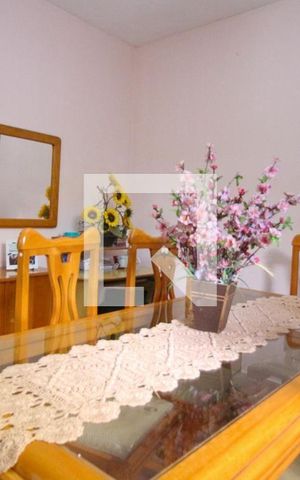 Casa à venda com 156m², 3 quartos e 2 vagas
