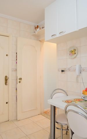 Apartamento à venda com 84m², 3 quartos e 2 vagasCozinha
