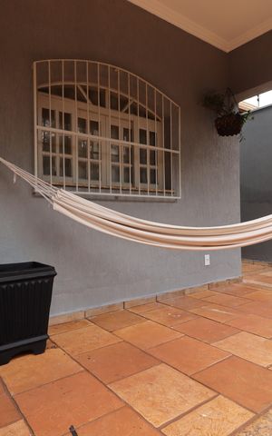 Casa para alugar com 200m², 4 quartos e 6 vagasGaragem